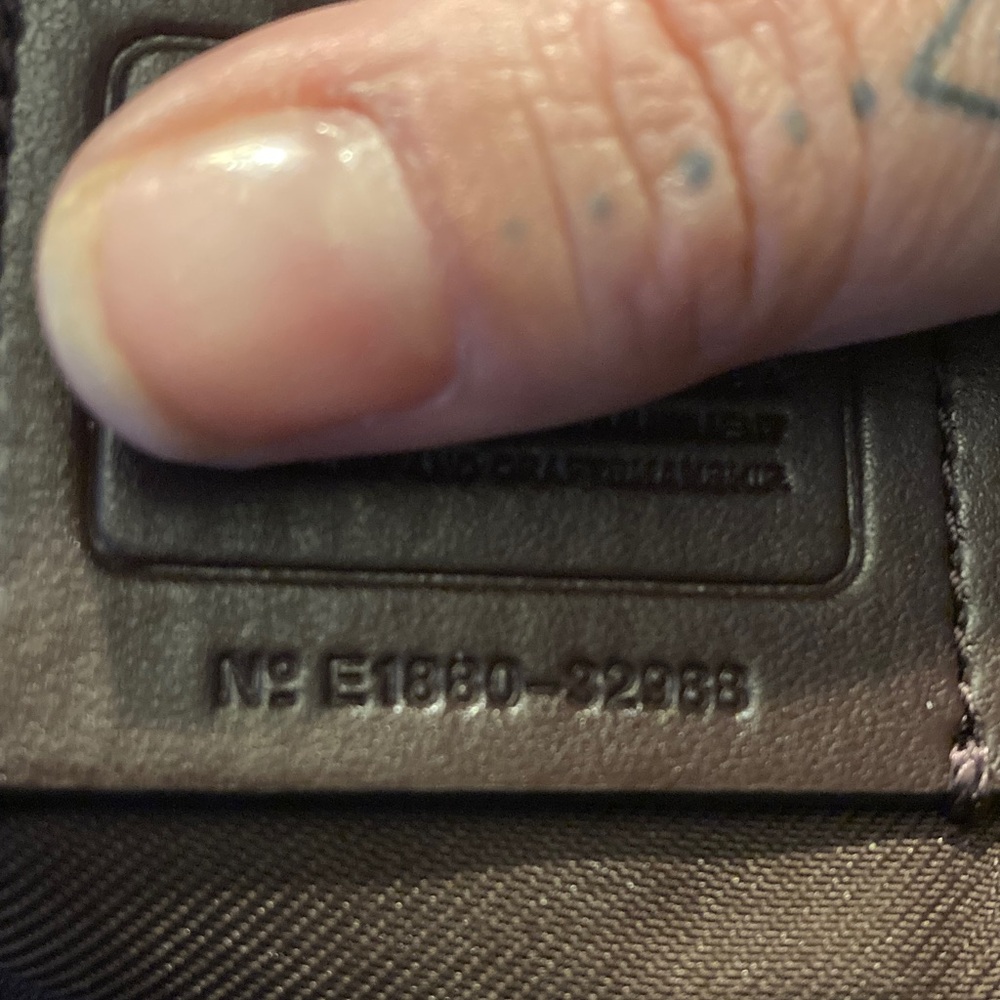 Coach Edie 42 Hobo Shoulder Bag 32988 with buffalo leather and suede sides - Picture 12 of 13